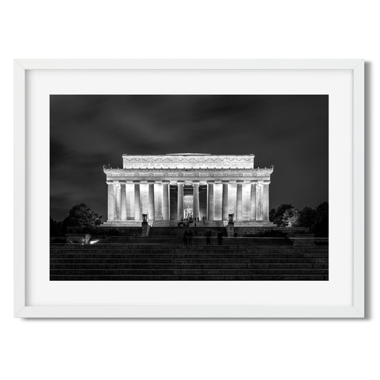 Lincoln Memorial at night Washington, D.C. 2022